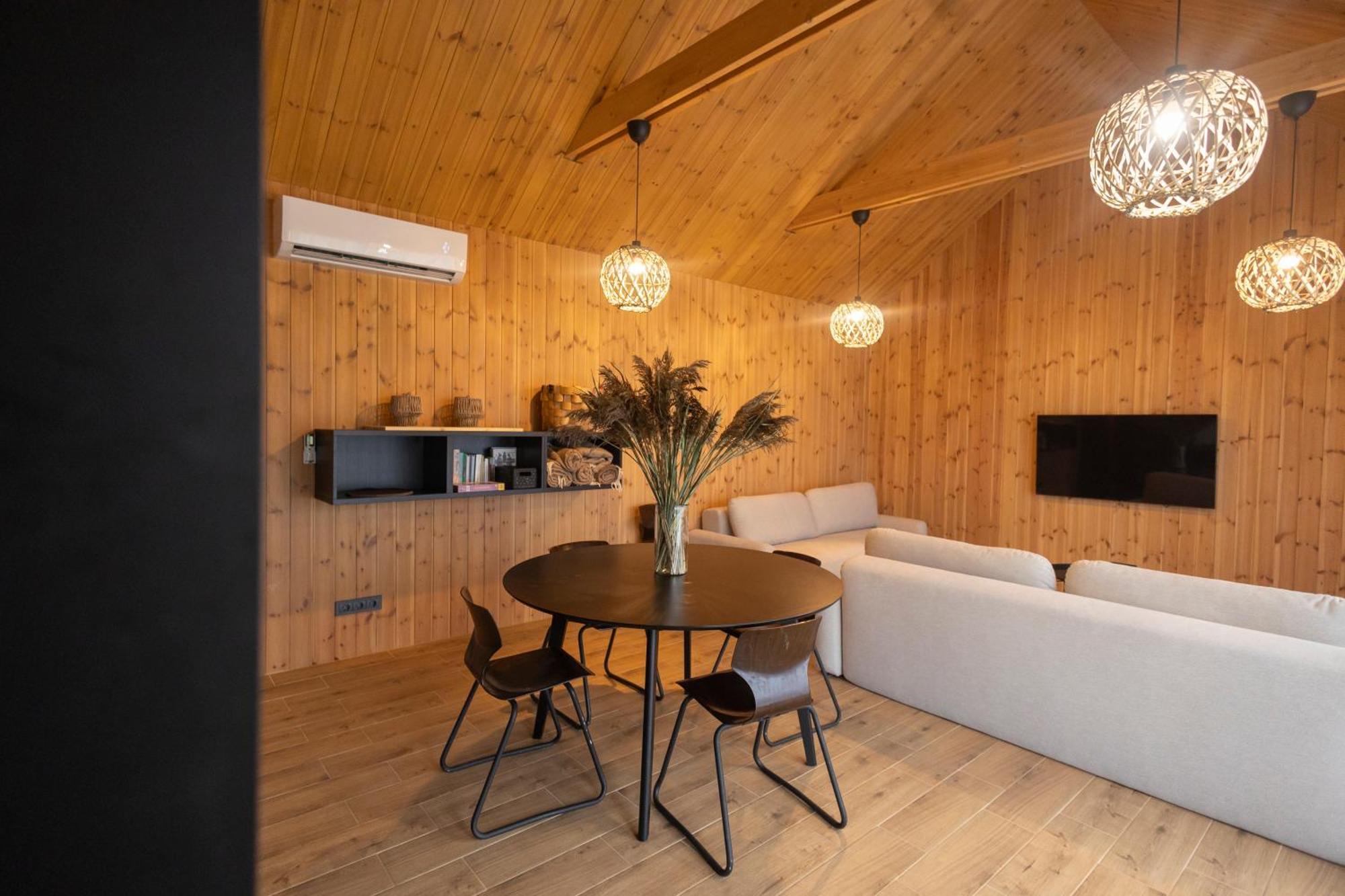 Viesuli Village Villas Saraiķi Dış mekan fotoğraf